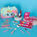 Kosmetyki-do-makijazu-make-up-lakiery-torebka-spodniczka-zestaw-22-elementy-173771