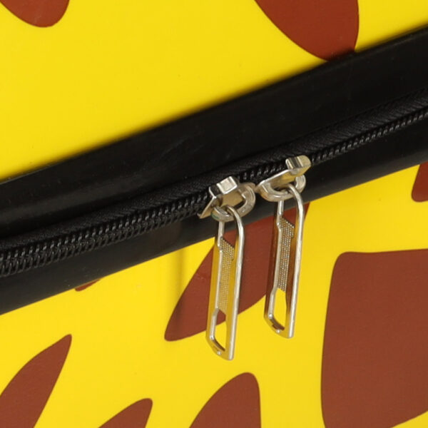 Walizka-podrozna-dla-dzieci-bagaz-podreczny-na-kolkach-zyrafa-150002 Walizka-podrozna-dla-dzieci-bagaz-podreczny-na-kolkach-zyrafa-150002