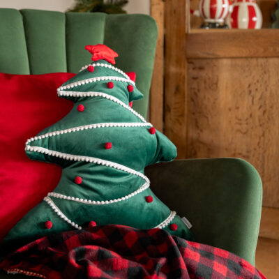 Christmas tree-shaped cushion | MEDBY | 38x43 cm | 866093