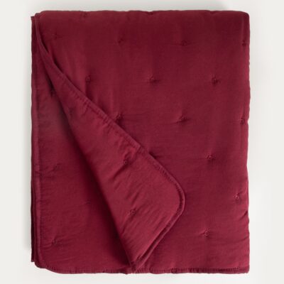 Бордовое стеганое покрывало | QUILLY | Бордовое стеганое покрывало | 200x220 см | 749100