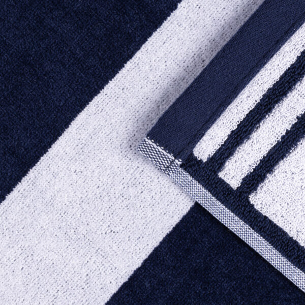 24026_05_Beach_Towel_Admiral_Red_100x180_WEB 24026_05_Beach_Towel_Admiral_Red_100x180_WEB