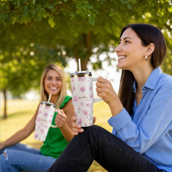 24072_PS09_Thermo_Tumbler_Megacup_Roses_580ml_Cream_WEB_EN 24072_PS09_Thermo_Tumbler_Megacup_Roses_580ml_Cream_WEB_EN