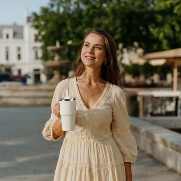 24080_PS04_Thermo_Tumbler_Megacup_870ml_Rose-Gold_WEB_EN 24080_PS04_Thermo_Tumbler_Megacup_870ml_Rose-Gold_WEB_EN