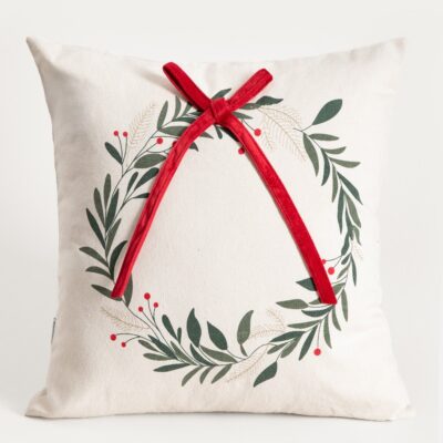 Pillowcase | NAYOBE | with wreath | 45x45 cm | 758201