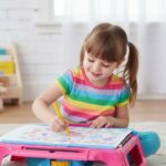 Projektor-rzutnik-stolik-do-rysowania-karty-rozowy-178101