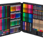 Zestaw-plastyczny-do-malowania-w-walizce-258el-822251