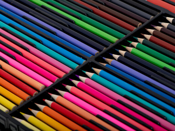 Zestaw-plastyczny-do-malowania-w-walizce-258el-822301 Zestaw-plastyczny-do-malowania-w-walizce-258el-822301