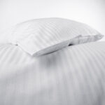 poszwa-hotelowa-na-zakladke-pasy-1cm-biala-160x200