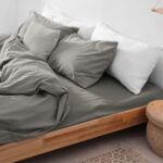 przescieradlo-flanela-z-gumka-szary-140x200