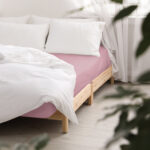 przescieradlo-satyna-bawelniana-z-gumka-wrzos-016